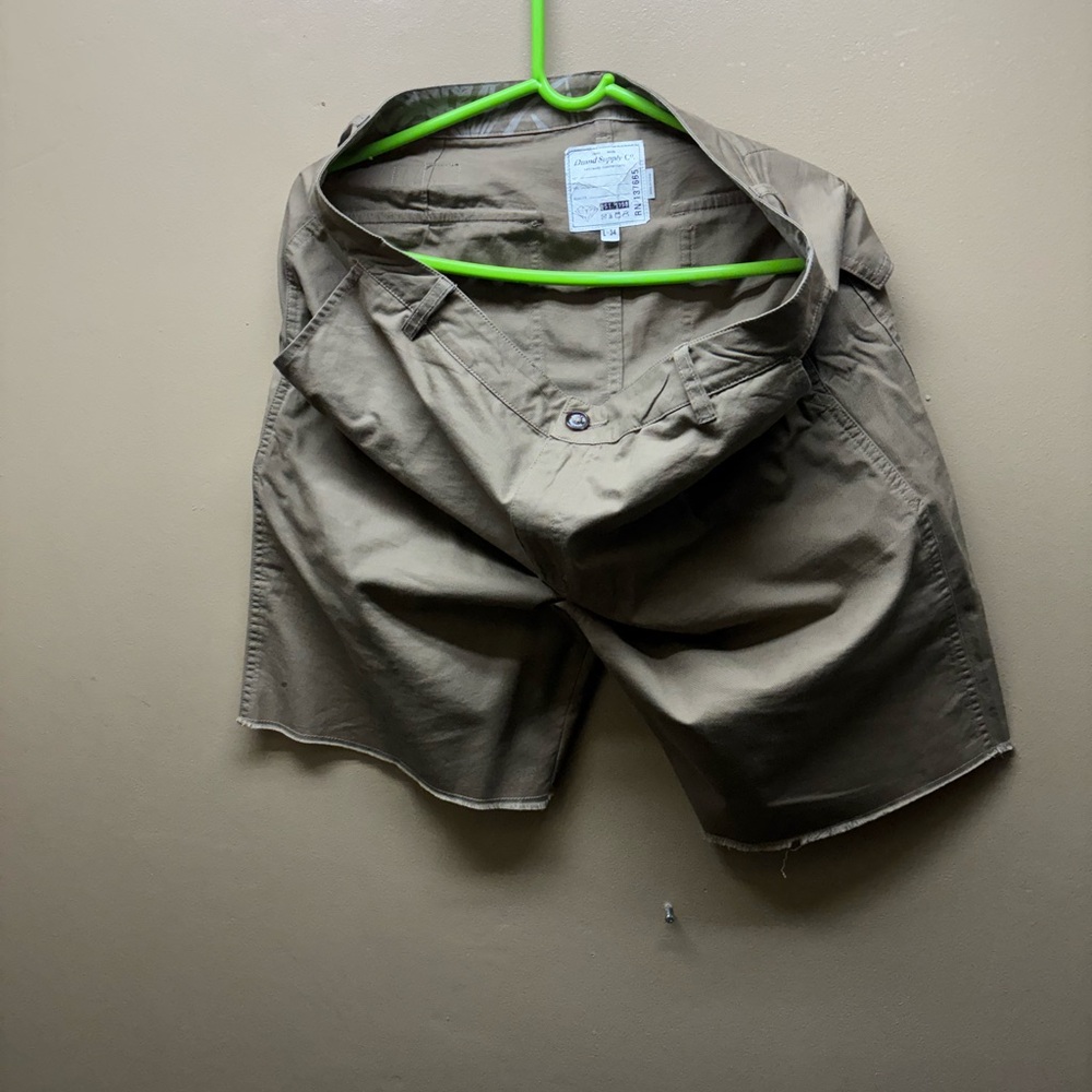 Diamond Supply Co Men's Tan Shorts